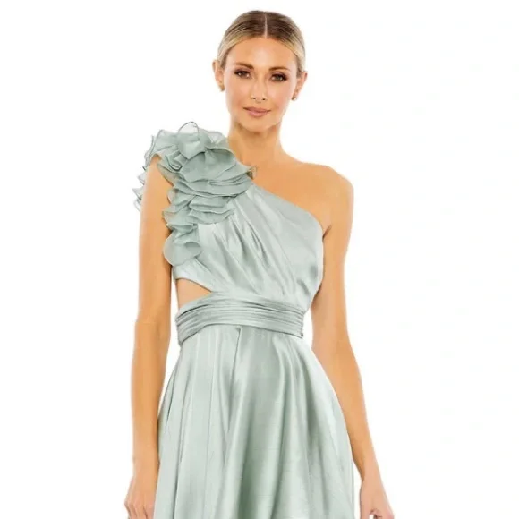 NWT Mac Duggal Women's Mint High-Low Dress Sz 12 - Picture 2 of 4